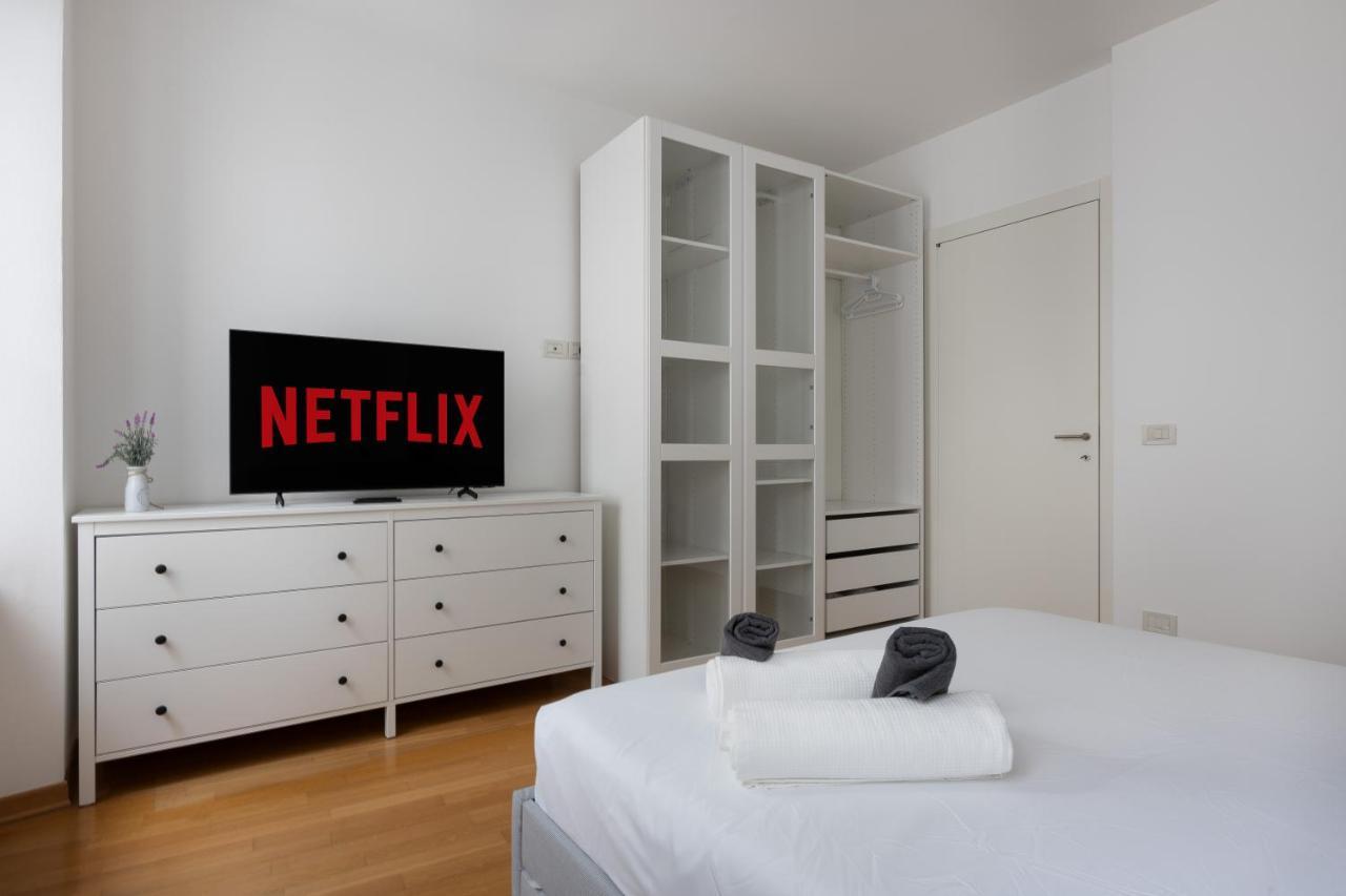 Suite Saba, Stile E Parcheggio In Centro A 的里雅斯特 外观 照片