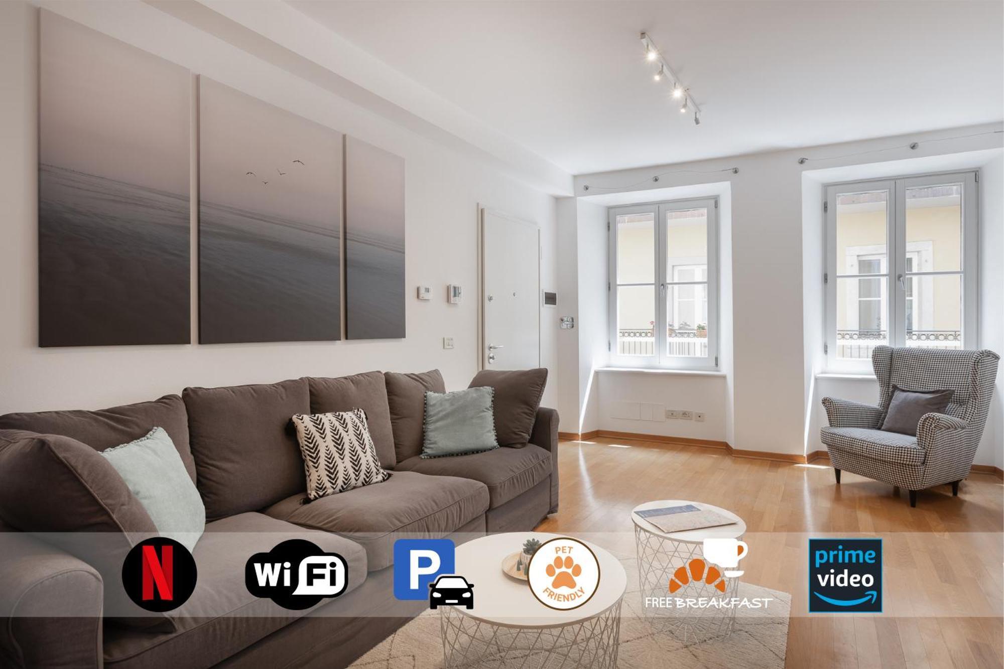 Suite Saba, Stile E Parcheggio In Centro A 的里雅斯特 外观 照片