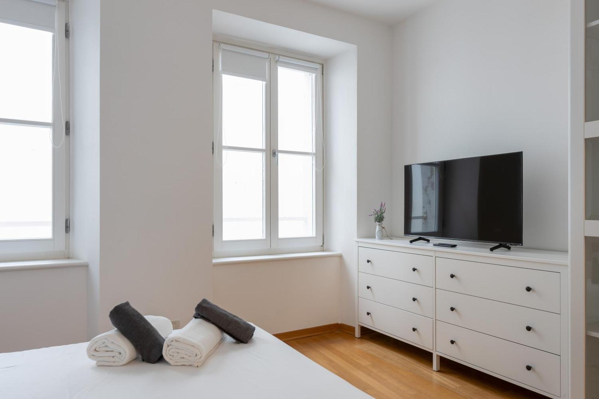 Suite Saba, Stile E Parcheggio In Centro A 的里雅斯特 外观 照片